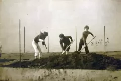 6_Al-lavoro-per-il-giardino_b.jpg